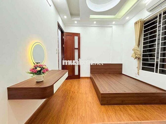 BÁN NHÀ VÕ CHÍ CÔNG, NHÀ ĐẸP FULL NỘI THẤT, NGÕ THÔNG, SÁT PHỐ