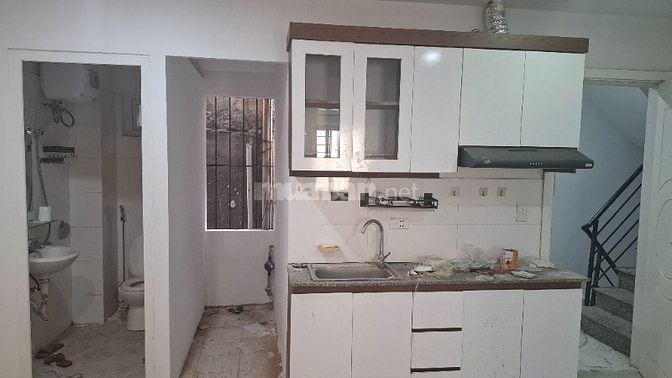 Tầng 1 khu TT Thành Công 38m2 ô tô Tránh kinh doanh sầm uất cho thuê 