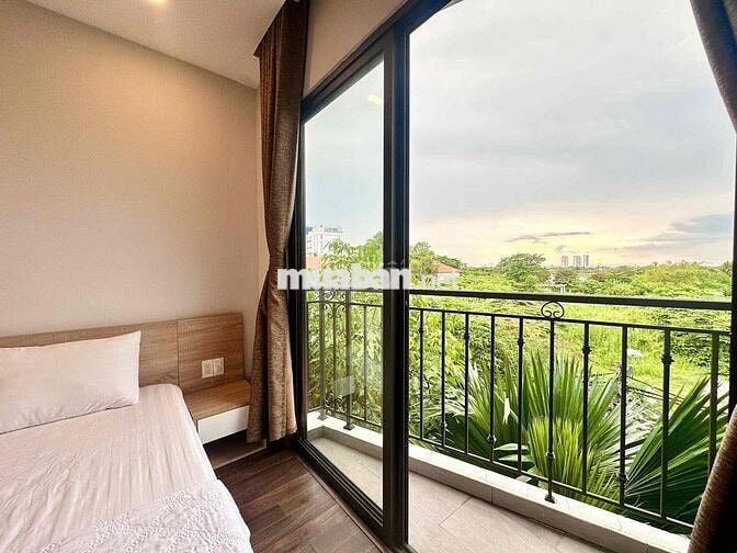 Căn Hộ Full Nội Thất Ban Công Gần Ngã Tư Hàng Xanh Ngay bùi Đình Tuý