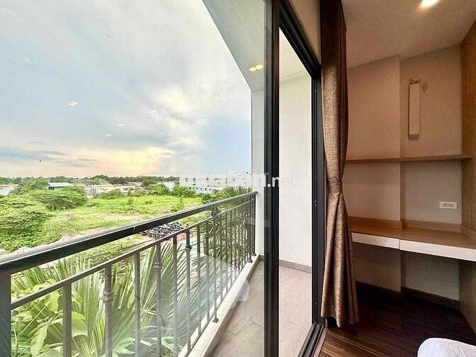 Căn Hộ Full Nội Thất Ban Công Gần Ngã Tư Hàng Xanh Ngay bùi Đình Tuý