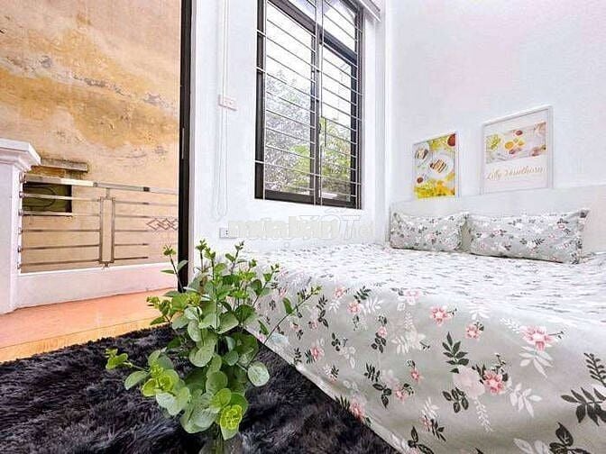 TRUNG TÂM CẦU GIẤY - BÁN NHÀ ĐẸP 9P CHO THUÊ DÒNG TIỀN CAO - GẦN Ô TÔ