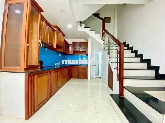 Nhà sát mặt tiền Phan Xích Long, Phú Nhuận - 38m2 - 5 Tầng đúc BTCT.