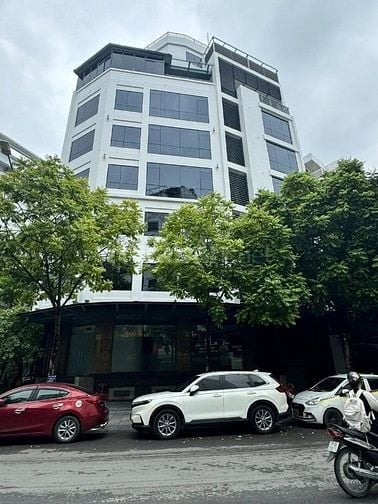 CHo thuê nhà lô góc Dịch Vọng Hậu 160m x 7 tầng 01 hầm PCCC đầy đủ 250