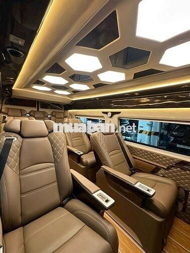 Ford Transit 2022 Limousine - 30000 km