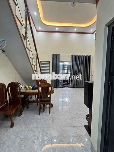 Cho thuê nhà Trệt Lửng gần ngã tư Đồi mồi phường Dĩ An