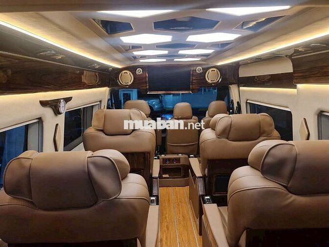 Ford Transit 2022 Limousine - 30000 km