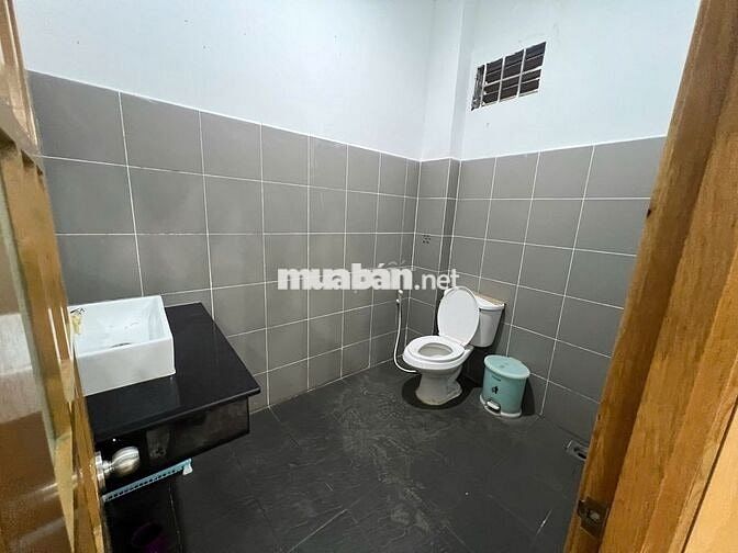 Hot ! Nhà Nguyễn Gia Trí Bình Thạnh - 4x21, trệt 2 lầu đẹp -  25 Triệu