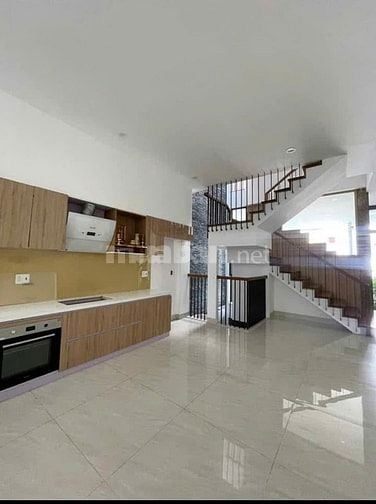 Bán nhà-DT640m2-3TẦNG-3PN-mặt tiền Nguyễn Khánh Toàn-vĩnh Hải-NT - 6T2