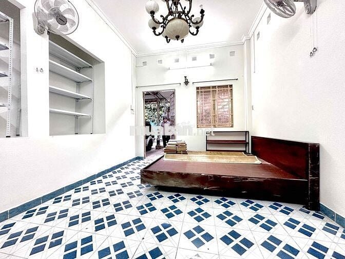 Thuê Nhà Nguyên Căn  2PN Lê Quang Định Gần Chợ Bà Chiểu