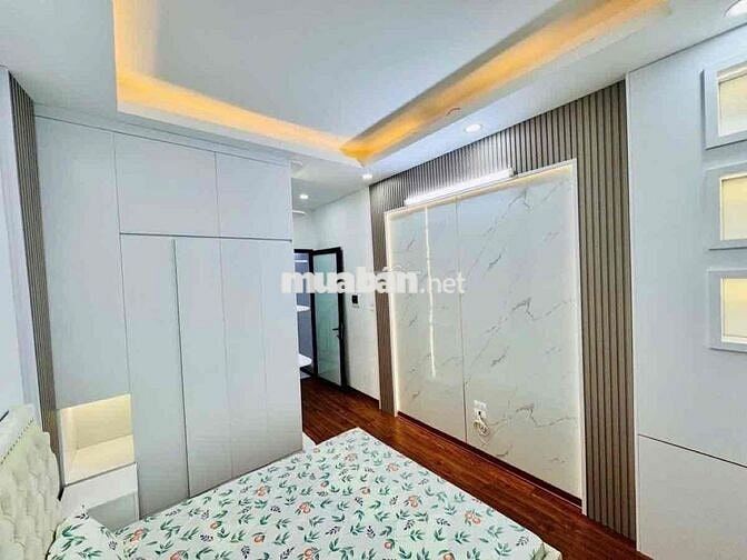 ĐỘI CẤN 6 TỶ - 5 TẦNG MỚI ĐẸP - TRUNG TÂM BA ĐÌNH - GẦN LĂNG BÁC - HỒ