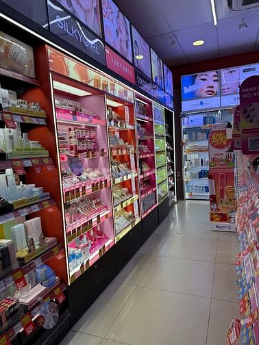 TUYỂN NHÂN VIÊN BÁN HÀNG CHO CỬA HÀNG MỸ PHẨM,SIÊU THỊ MINI 