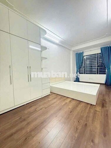 NHÀ PHỐ VĨNH PHÚC-BA ĐÌNH-30M2–MT 4M-7,7 TỶ- 2 THOÁNG - GẦN PHỐ -