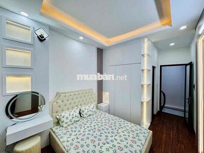 ĐỘI CẤN 6 TỶ - 5 TẦNG MỚI ĐẸP - TRUNG TÂM BA ĐÌNH - GẦN LĂNG BÁC - HỒ