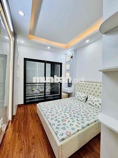 ĐỘI CẤN 6 TỶ - 5 TẦNG MỚI ĐẸP - TRUNG TÂM BA ĐÌNH - GẦN LĂNG BÁC - HỒ