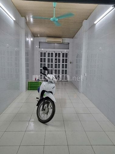 Cho thuê cả 01 căn nhà riêng mới đẹp tại Phường Nghĩa Tân, Hà Nội