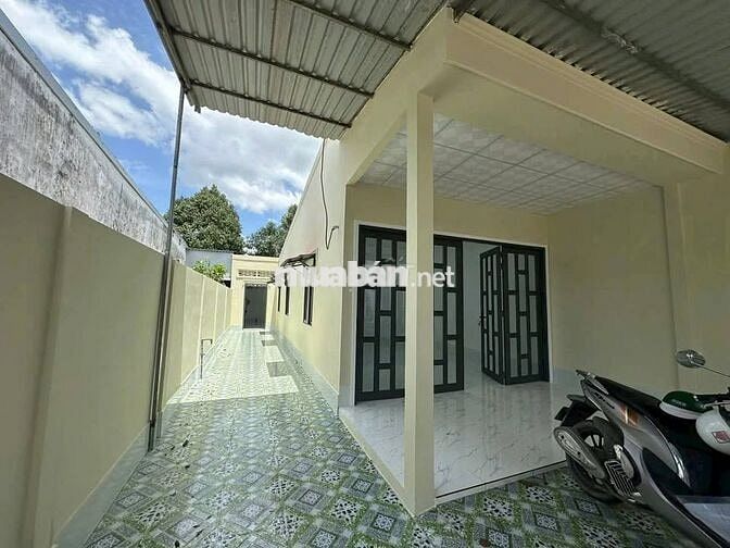 Cần bán gấp căn nhà 135m2 ở Đ. Hồ Văn Tắng , Củ chi - SHR - giá 790tr