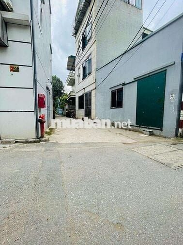 Bán đất Bát Khối 35m² – Mặt tiền 5,4m, đất vuông đẹp, giá hơn 6 tỷ