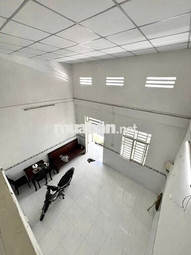 NHÀ NGỘP BÁN GẤP - TRỆT LỬNG 90M2 - SỔ HỒNG RIÊNG BÌNH CHÁNH