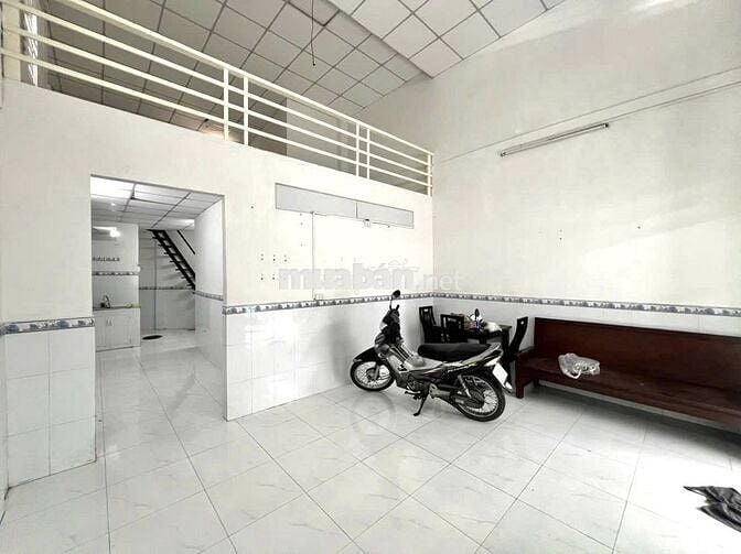 NHÀ NGỘP BÁN GẤP - TRỆT LỬNG 90M2 - SỔ HỒNG RIÊNG BÌNH CHÁNH
