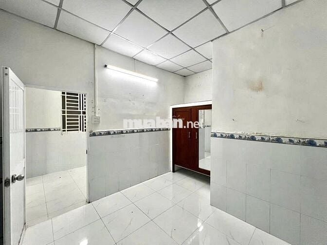 NHÀ NGỘP BÁN GẤP - TRỆT LỬNG 90M2 - SỔ HỒNG RIÊNG BÌNH CHÁNH