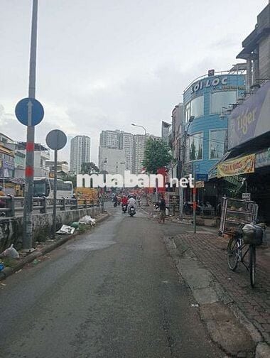 Nhà 4 tầng mặt tiền phạm hùng p5 q8 DT 4 x 12m trệt 3 lầu