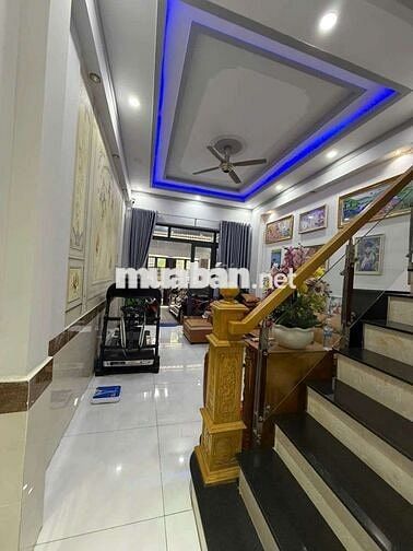 Nhà phố Hoàn Công gần chợ Dĩ An, tp Hồ Chí Minh