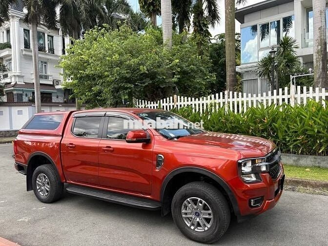 Ford Ranger 2024 máy dầu, số tự động 2 cầu