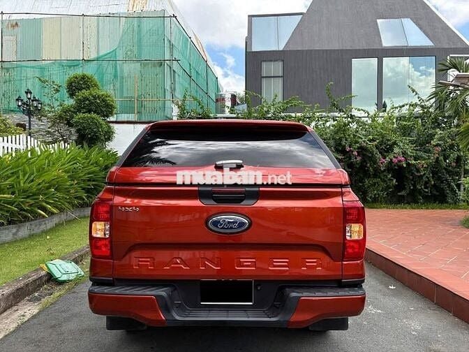 Ford Ranger 2024 máy dầu, số tự động 2 cầu