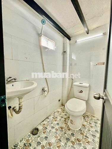 PHÒNG CÓ GÁC, CỬA SỔ LỚN THOÁNG MÁT - ĐƯỜNG THỐNG NHẤT