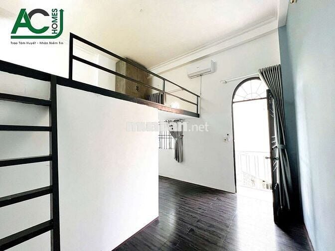 Khu sân bay 2PN (1PN riêng + 1PN gác lửng) đầy đủ tiện nghi có balcony