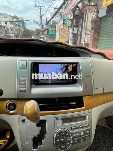 Toyota Previa 2008 số tự động màu vàng cát