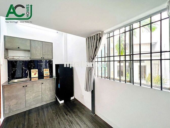 Khu sân bay 2PN (1PN riêng + 1PN gác lửng) đầy đủ tiện nghi có balcony