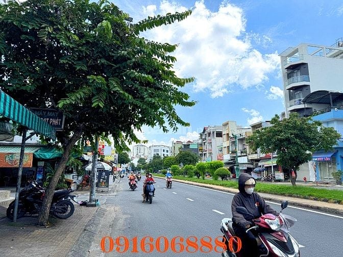 BÁN NHÀ MẶT TIỀN : 165 LÊ THÚC HOẠCH - P. PHÚ THỌ HÒA - Q. TÂN PHÚ