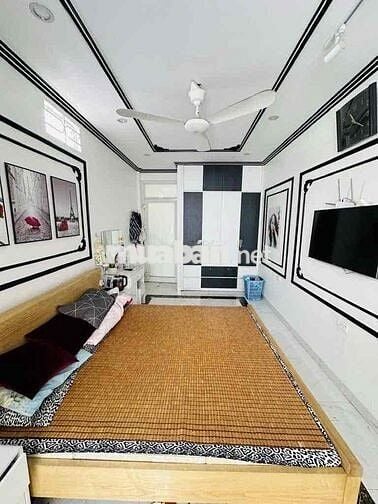 CẦN BÁN GẤP NHÀ MẶT NGÕ VÕNG THỊ , DT 54M2  MẶT TIỀN 5M2