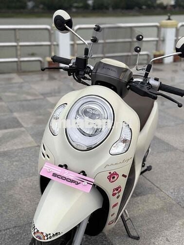 scoopy 2023 - trắng - đki 02/2024 odo 3200km