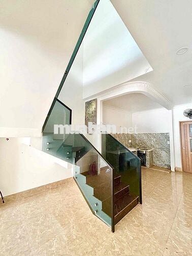 nhà nguyên căn cho thuê mặt tiền Tôn Đức Thắng
