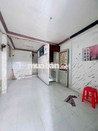 - BÁN NHÀ Q4 KÈO THƠM KHU HAI MƯƠI THƯỚT HẺM TRUỚC NHÀ 4M