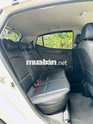 Xe 2022 1.2 Sedan AT - 35 km