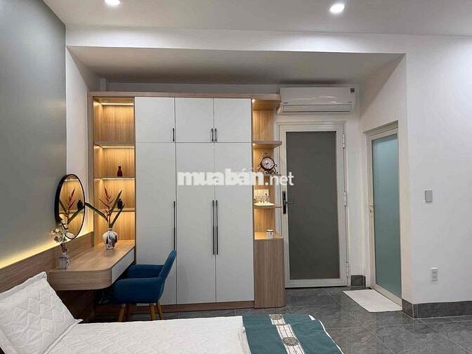 Nhà hoàn thiện 1 trệt 2 lầu thổ cư hoàn công khu dân cư đông đúc