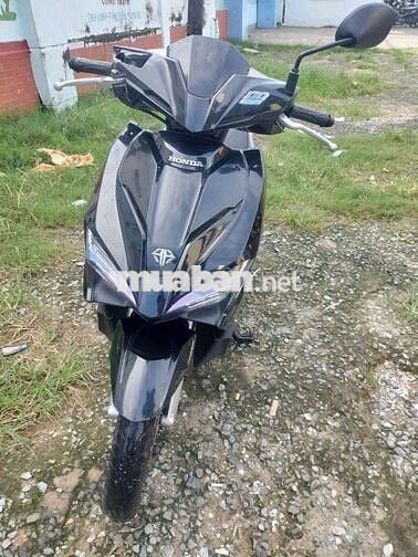 Cần bán xe air blade 2017 xe đẹp máy êm zin