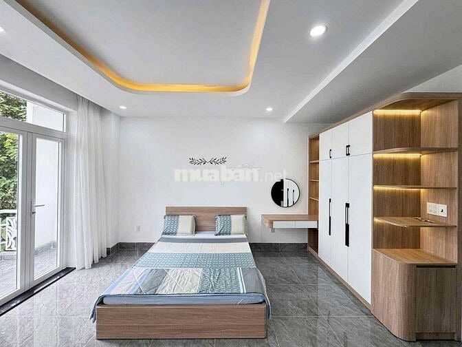 Nhà hoàn thiện 1 trệt 2 lầu thổ cư hoàn công khu dân cư đông đúc