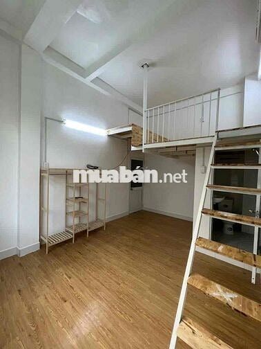 CHO THUÊ PHÒNG GÁC CÓ CỬA SỔ LỚN ĐI BỘ QUA ĐẠI HỌC KINH TẾ CHỈ 5 PHÚT