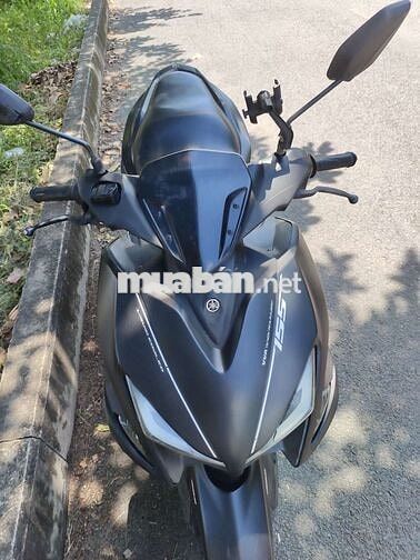 Kẹt Tiền Đẩy Em Yamaha NVX biển Sài Gòn