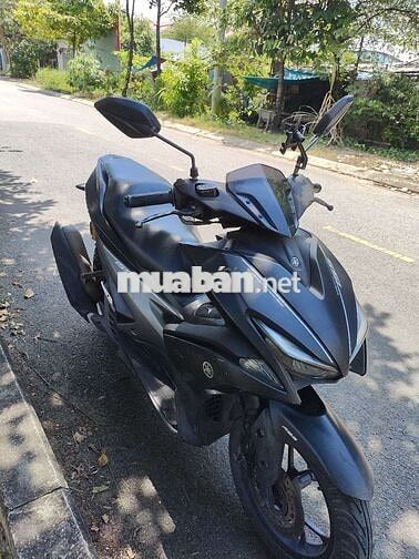 Kẹt Tiền Đẩy Em Yamaha NVX biển Sài Gòn