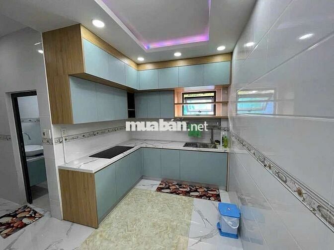 Nhà 46m2, 2 tầng, nhỉnh 3 tỷ, đường chuyên dùng 9, Phú Thuận, Quận 7.