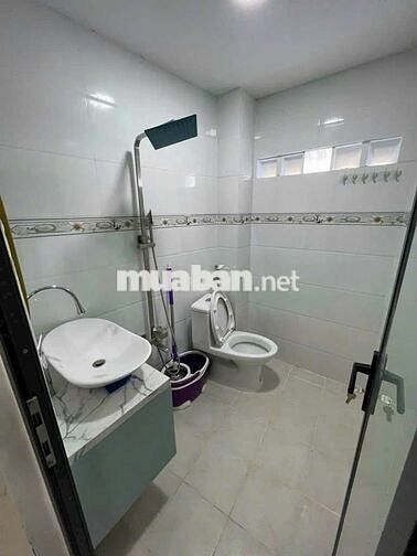 Nhà 46m2, 2 tầng, nhỉnh 3 tỷ, đường chuyên dùng 9, Phú Thuận, Quận 7.