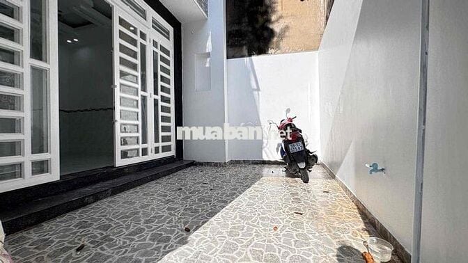 Bán Nhà Thống Nhất. 56m2. 3 tầng. 4 phòng. sân thượng. chỉ 5.18tỷ