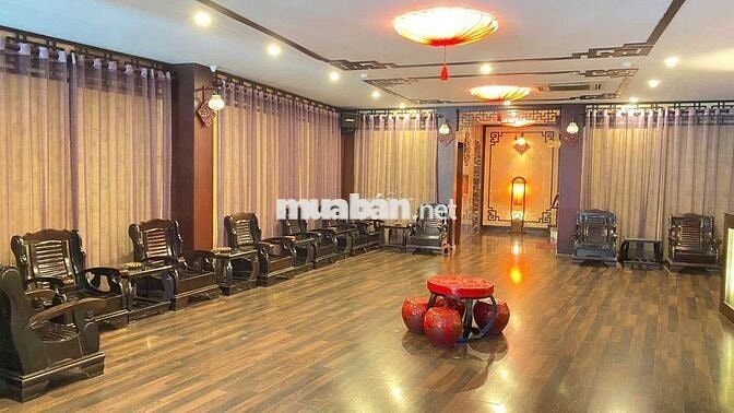 Mặt phố Dương Đình Nghệ kinh doanh đẳng cấp
