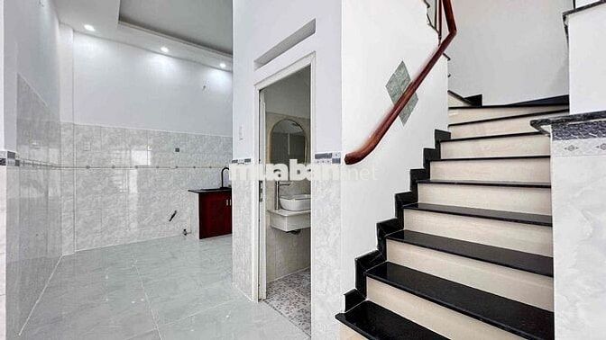 Bán Nhà Thống Nhất. 56m2. 3 tầng. 4 phòng. sân thượng. chỉ 5.18tỷ