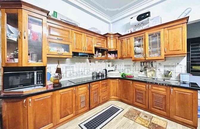 NHÀ ĐẸP ĐÓN TẾT 35m * 5t HOÀNG QUỐC VIỆT giá 8,5 tỷ NHÀ ĐẸP ĐÓN TẾT 35m * 5t HOÀNG QUỐC VIỆT giá 8,5 tỷ